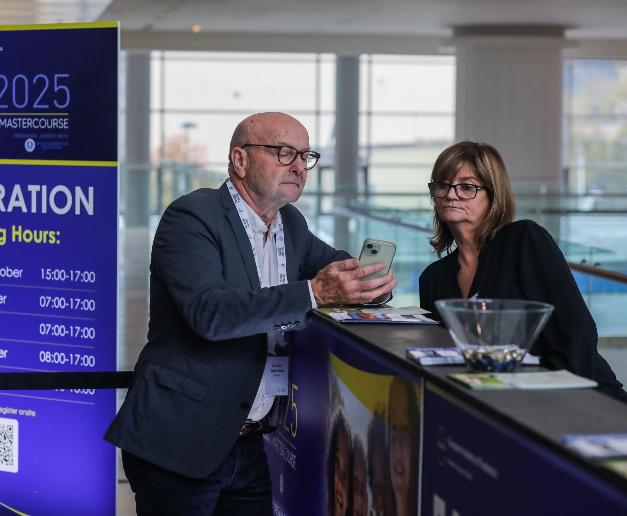 Paragon team managing a conference session